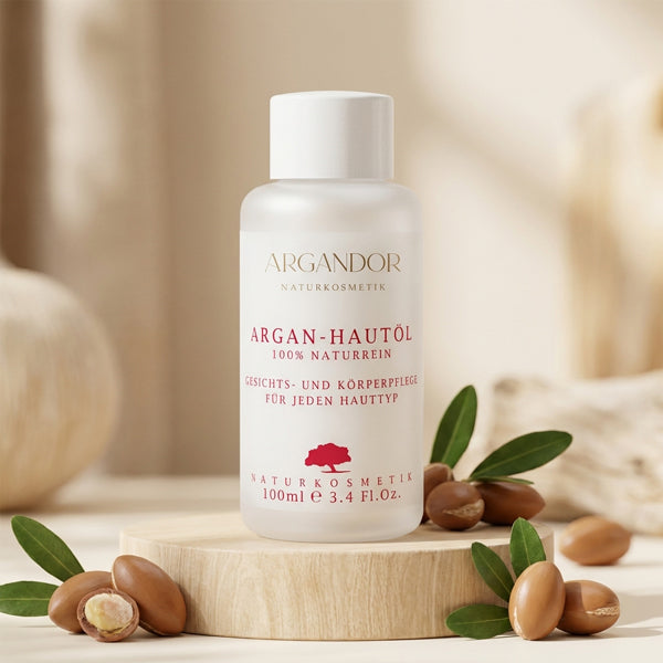 Coffret comprenant une huile pour la peau à l'argan, 100 ml, et une crème de soin à l'argan, 50 ml